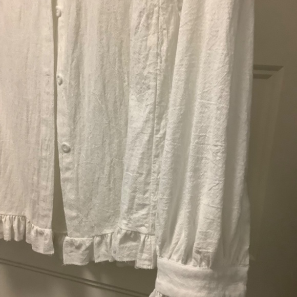 Linen Blouse - Picture 2 of 6